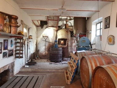 Distilleria Romano Levi, Neive - Italien GRAPPA Classica di AMBRATA 50 Vol. %  0,7l